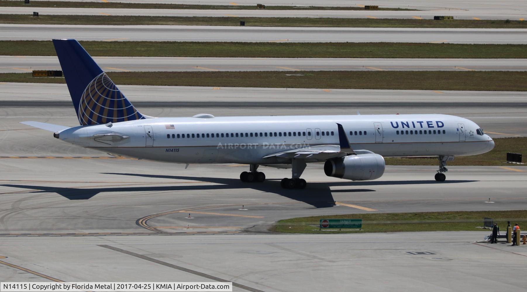 N14115, 1995 Boeing 757-224 C/N 27557, MIA spotting 2017