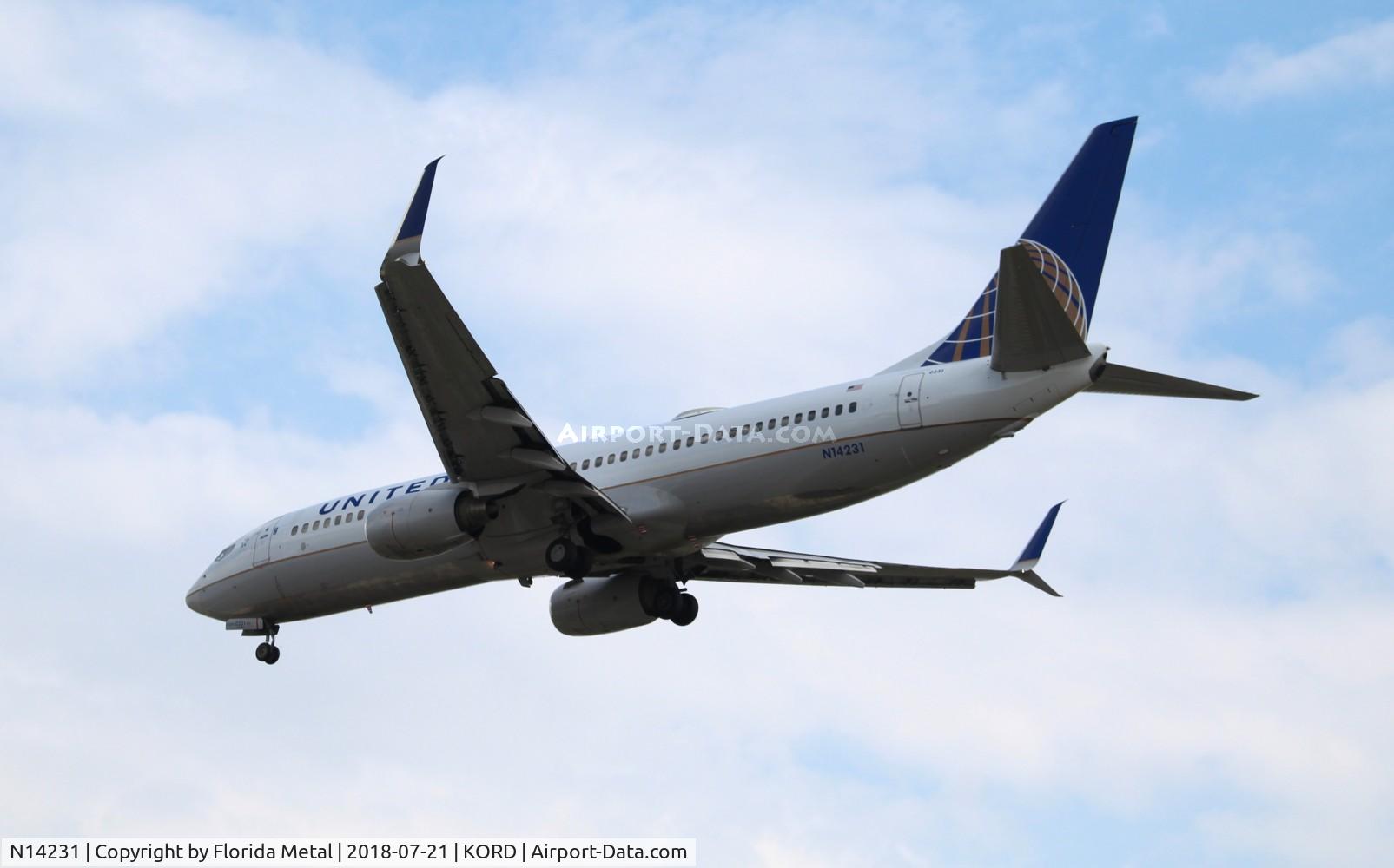 N14231, 1999 Boeing 737-824 C/N 28795, ORD spotting 2018