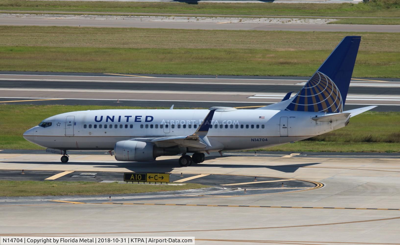 N14704, 1998 Boeing 737-724 C/N 28765, TPA spotting 2018