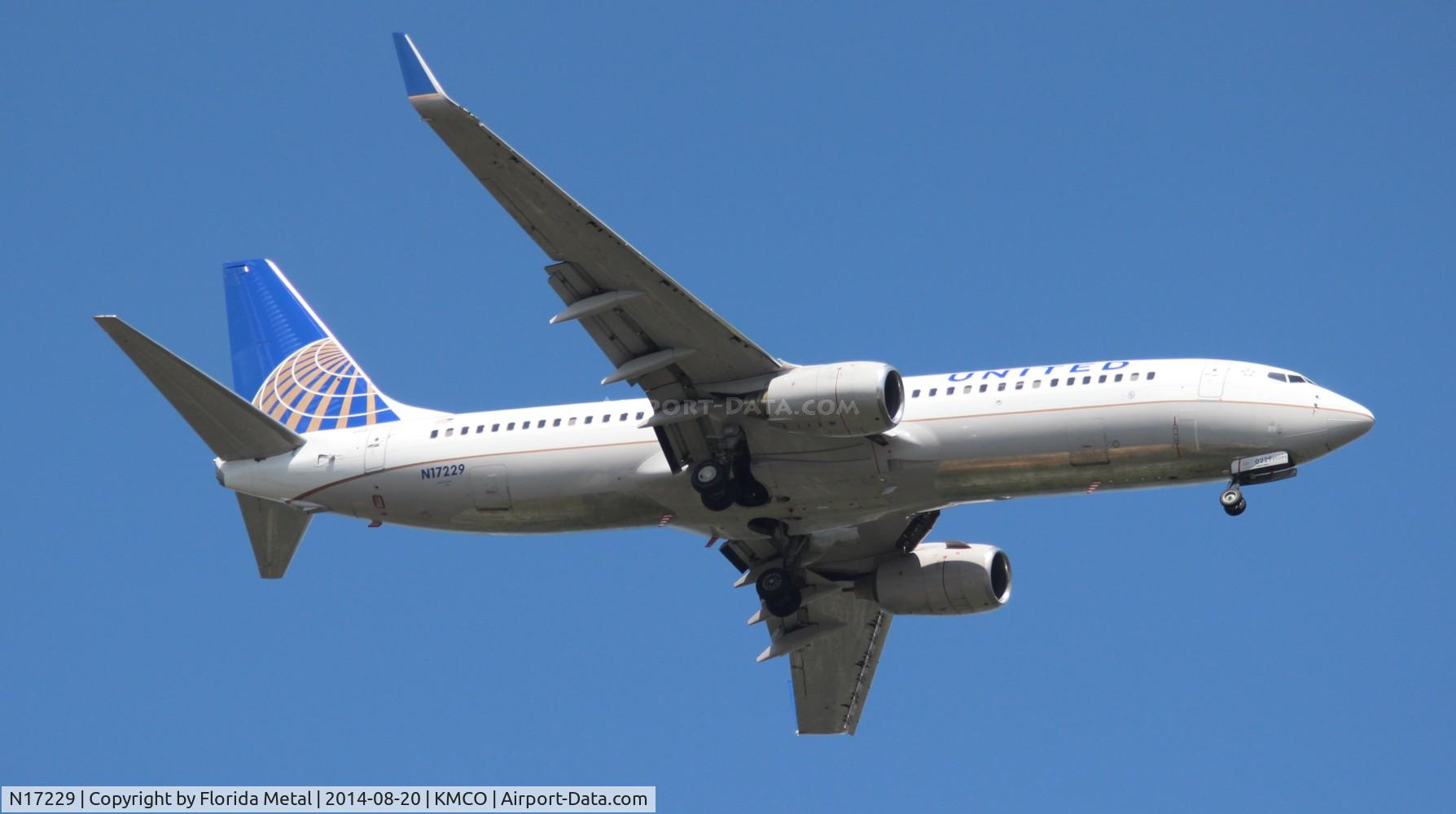 N17229, 1999 Boeing 737-824 C/N 28793, MCO spotting 2014
