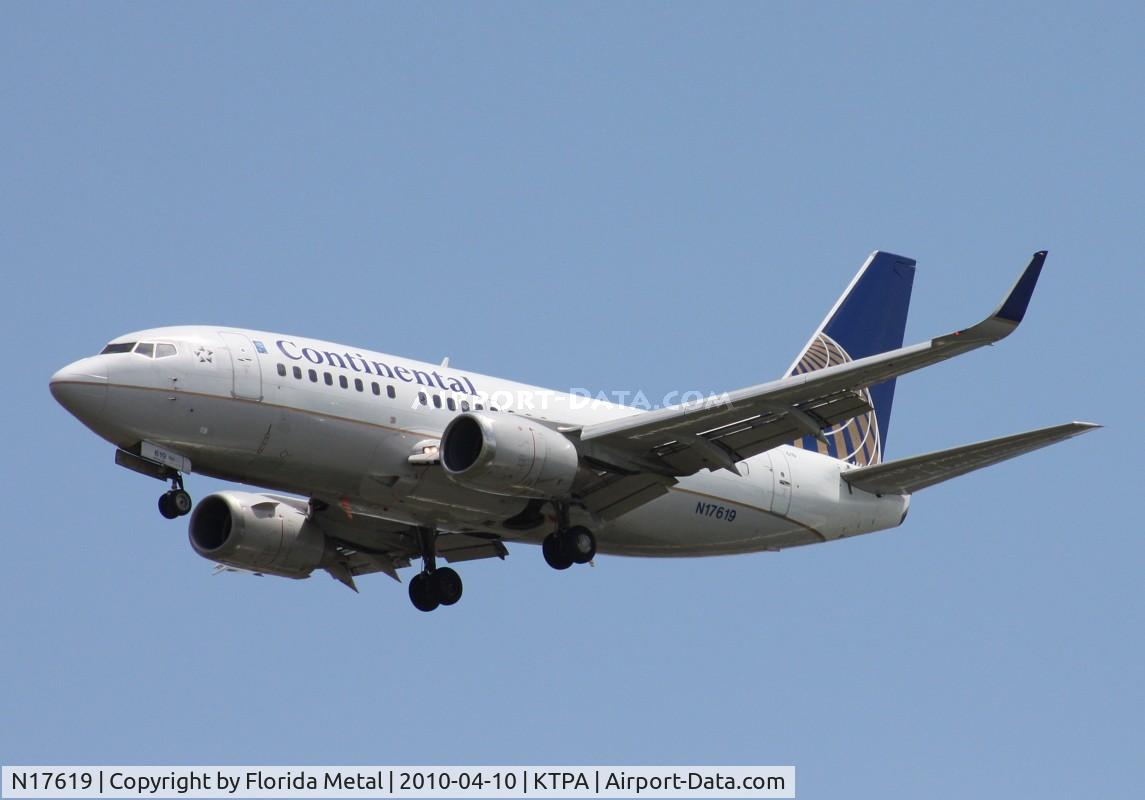 N17619, 1994 Boeing 737-524 C/N 27332, TPA spotting 2010