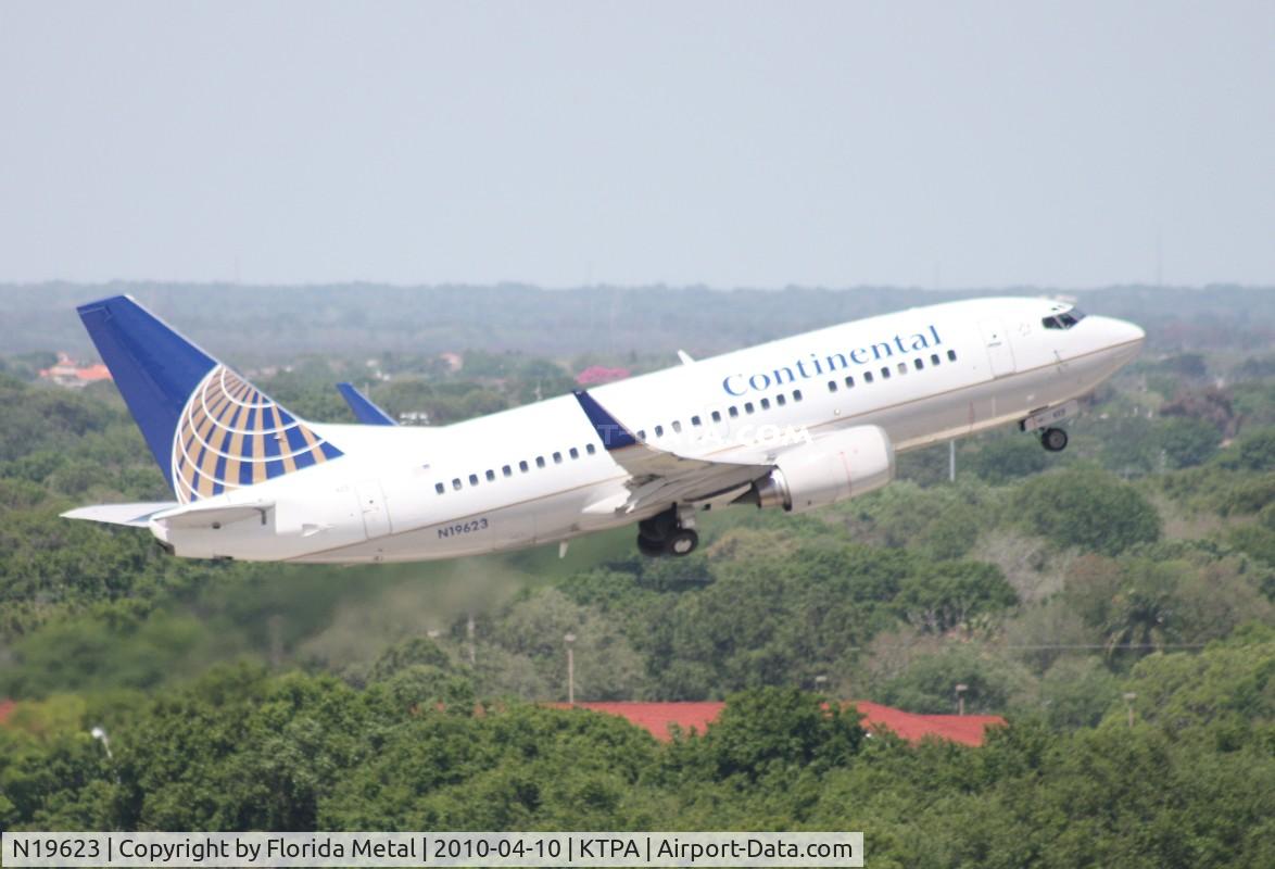 N19623, 1995 Boeing 737-524 C/N 27527, TPA spotting 2010