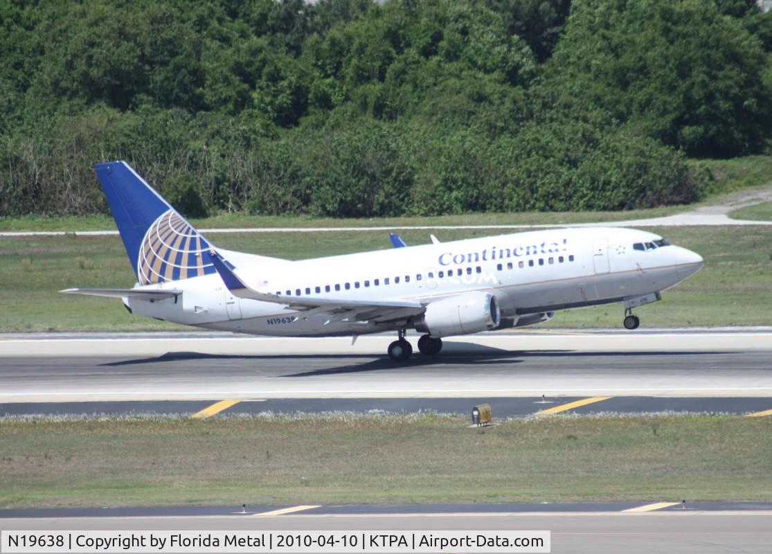 N19638, 1997 Boeing 737-524 C/N 28899, TPA spotting 2010