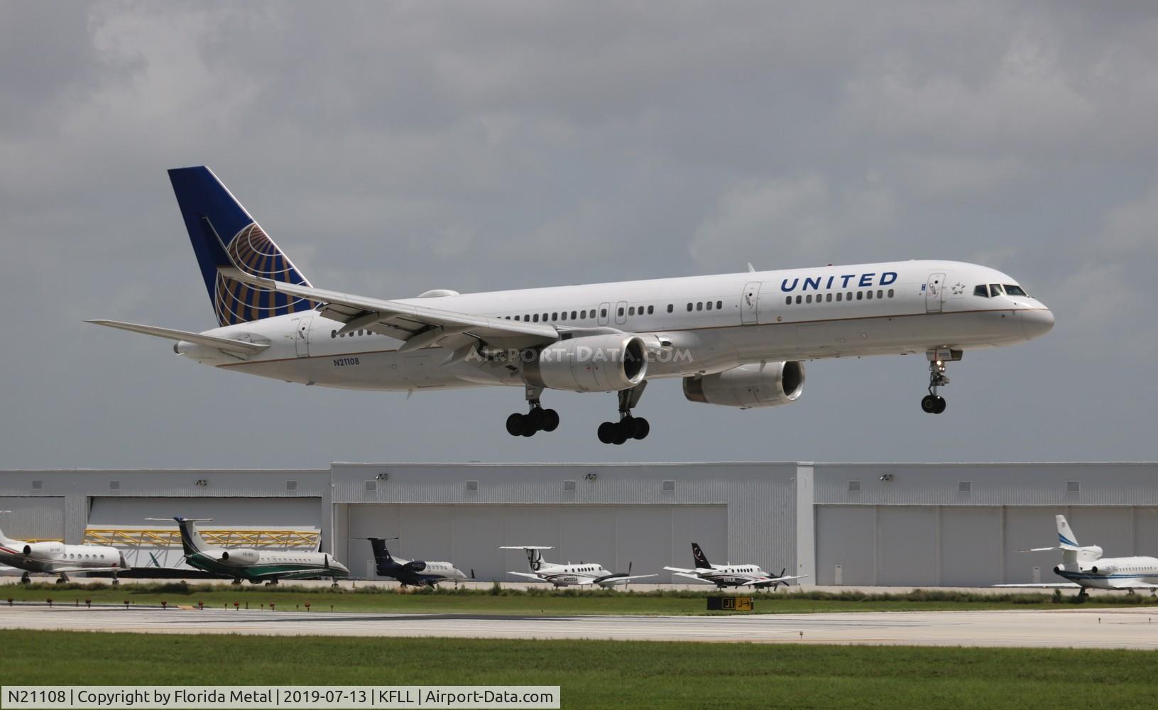 N21108, 1994 Boeing 757-224 C/N 27298, FLL spotting 2019