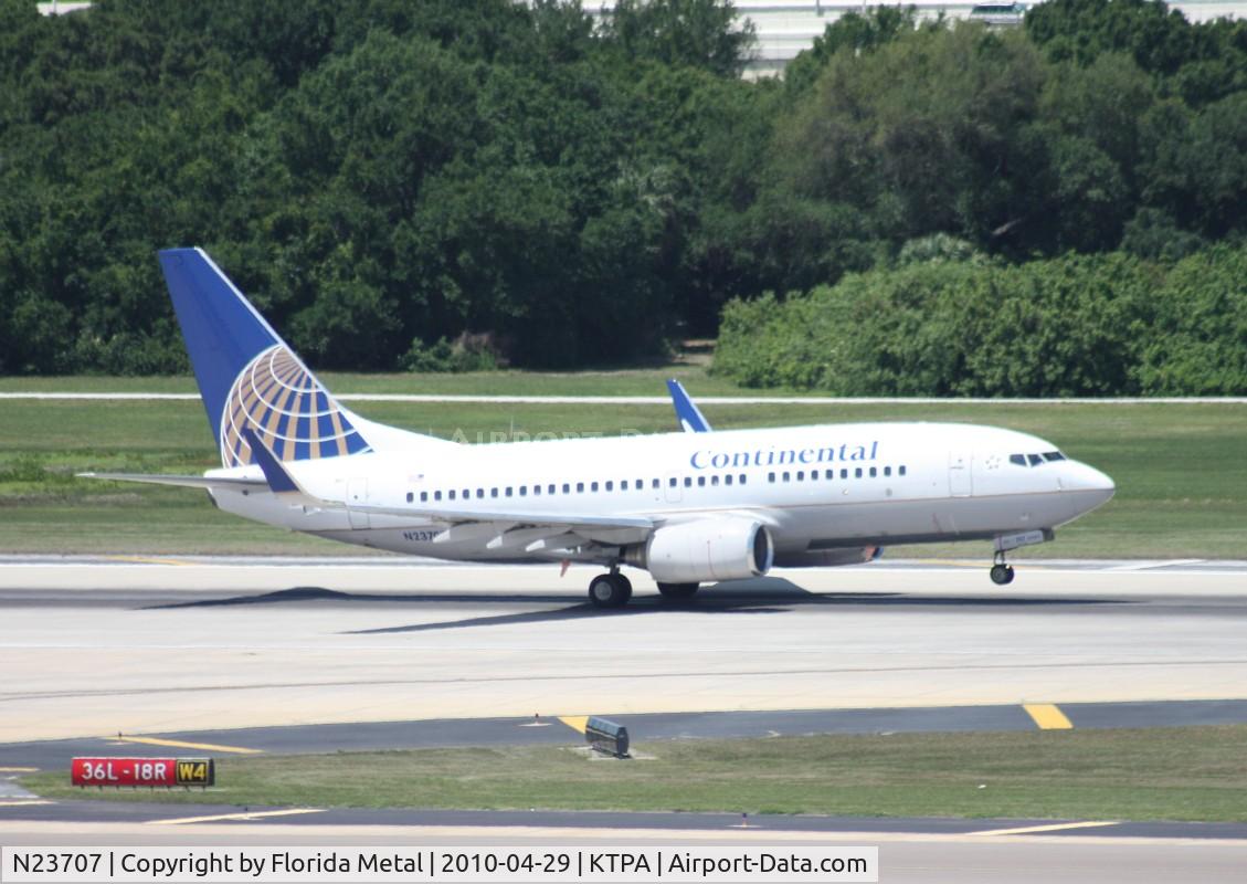 N23707, 1998 Boeing 737-724 C/N 28768, TPA spotting 2010