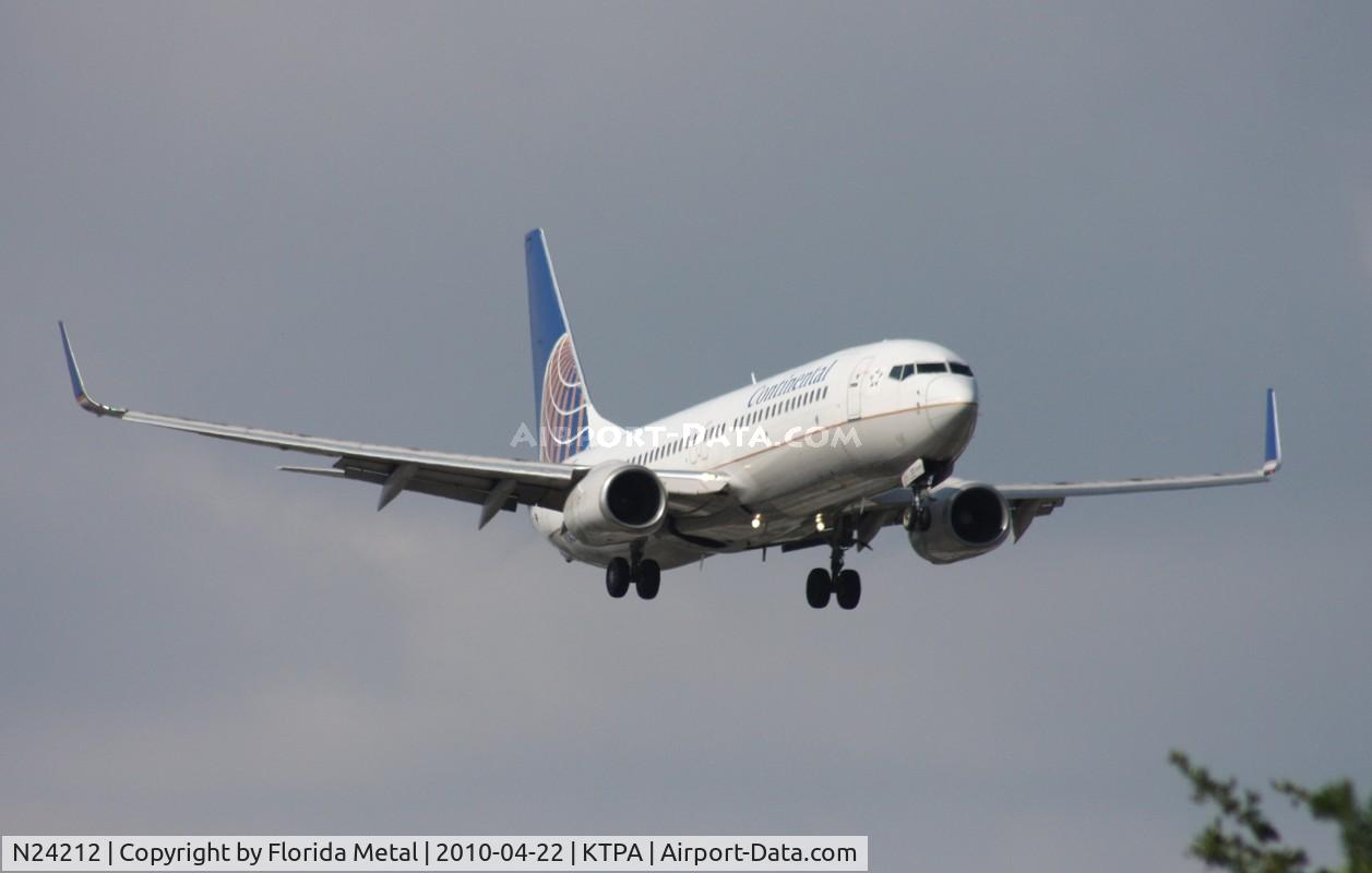 N24212, 1998 Boeing 737-824 C/N 28772, TPA spotting 2010