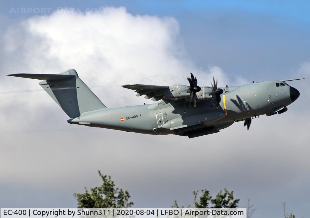 EC-400, 2015 Airbus A400M Atlas C/N 022, On take off for new exercices...