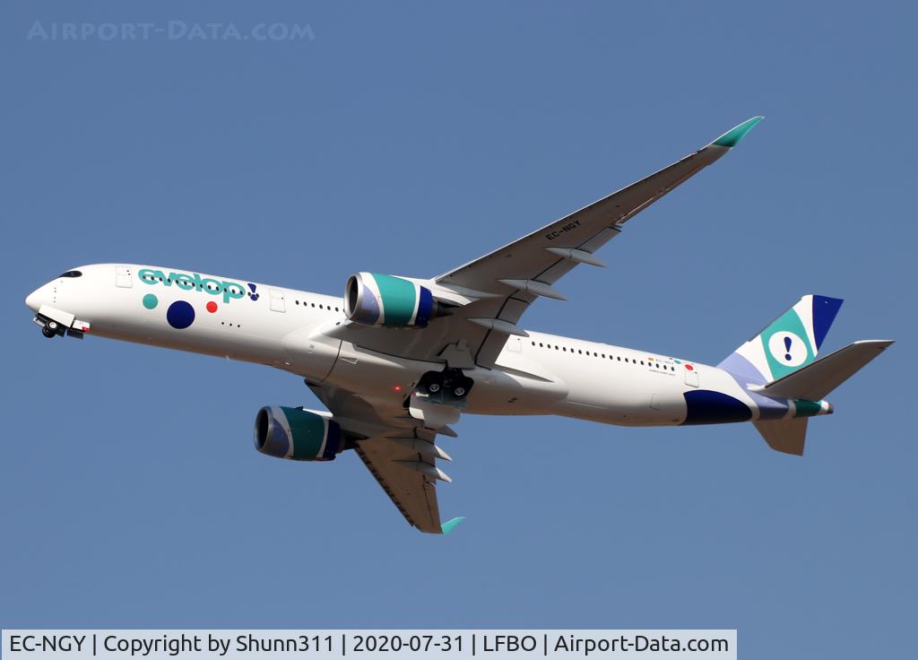 EC-NGY, 2019 Airbus A350-941 C/N 400, Delivery day...