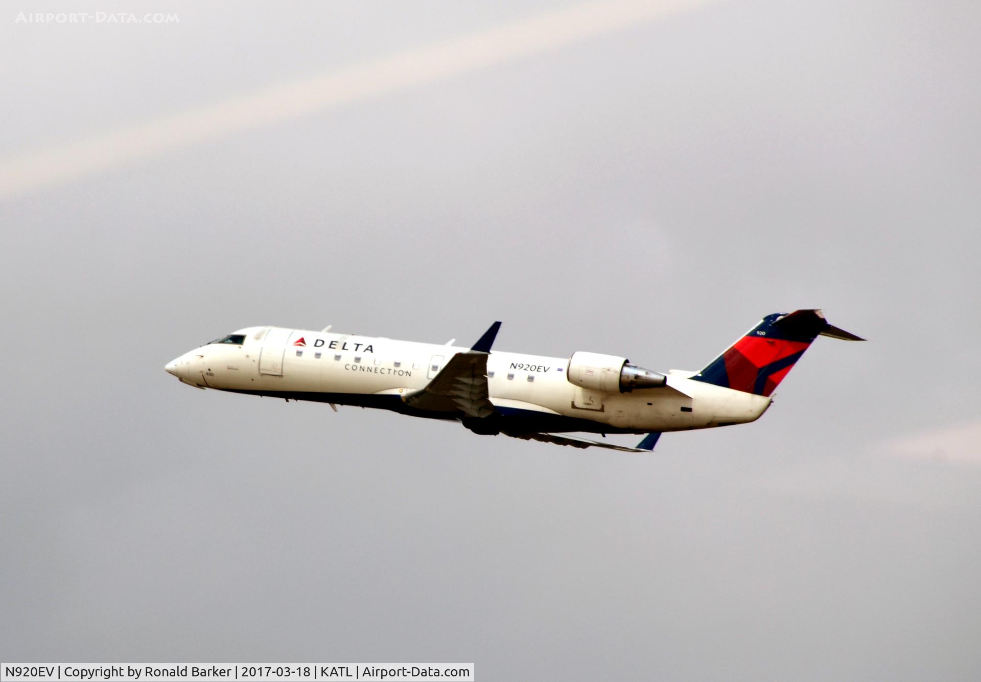 N920EV, 2003 Bombardier CRJ-200ER (CL-600-2B19) C/N 7810, Takeoff Atlanta