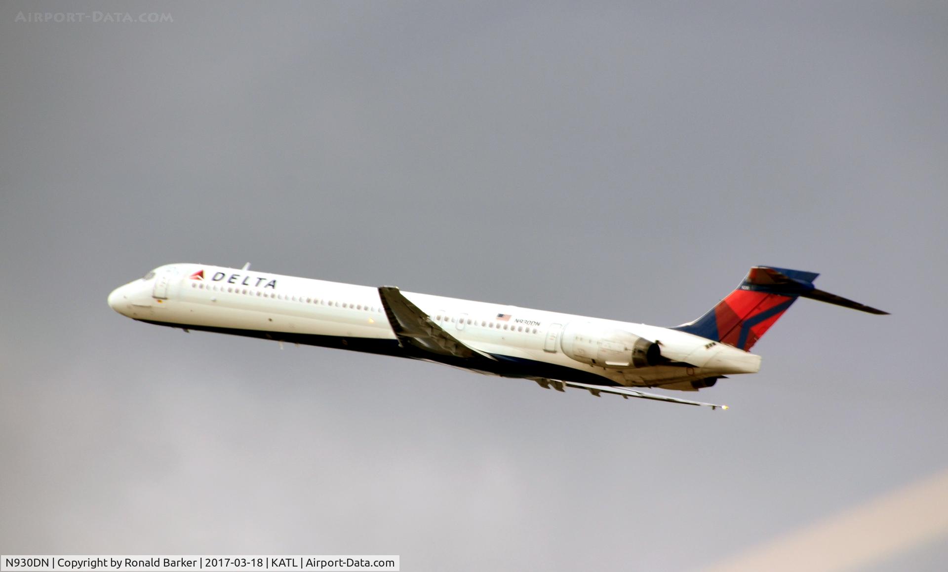 N930DN, 1996 McDonnell Douglas MD-90-30 C/N 53458, Takeoff Atlanta