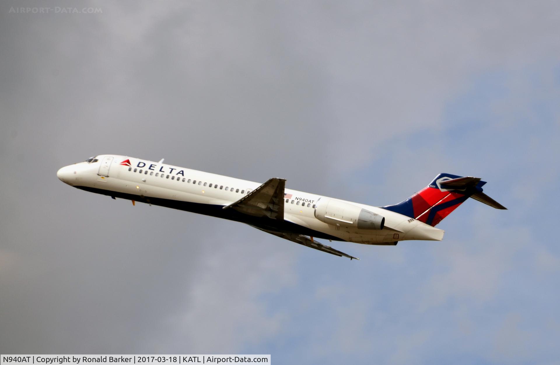 N940AT, 1999 Boeing 717-2BD C/N 55004, Takeoff Atlanta
