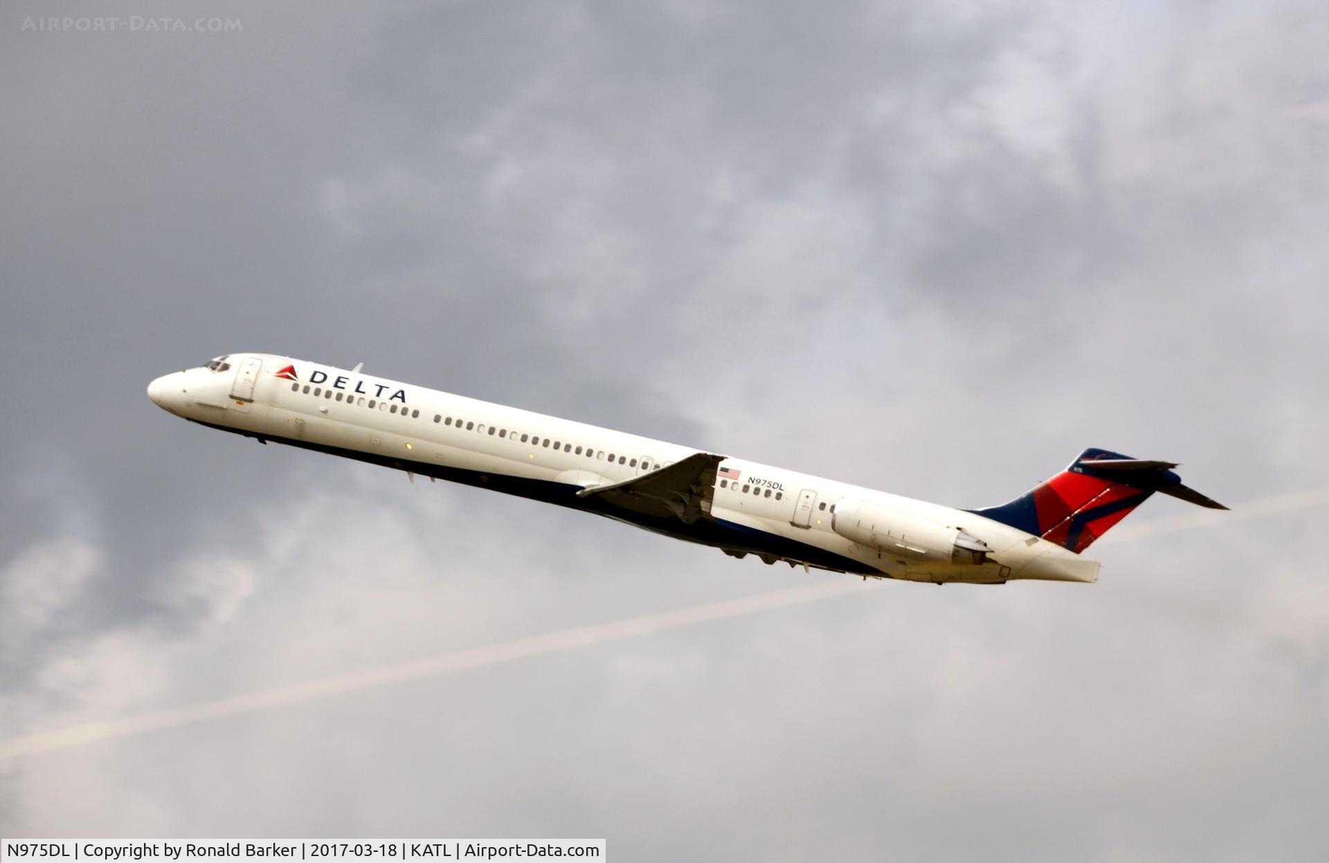 N975DL, 1991 McDonnell Douglas MD-88 C/N 53243, Takeoff Atlanta
