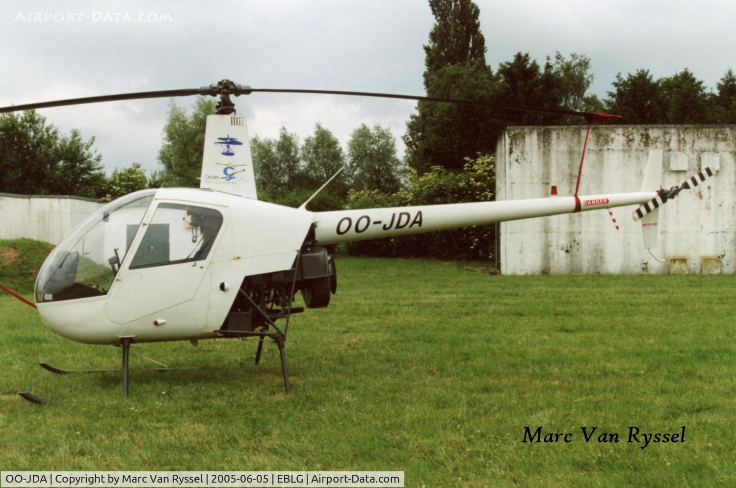 OO-JDA, 1988 Robinson R22 Beta C/N 0840, Heli-days at Liège in 2005.