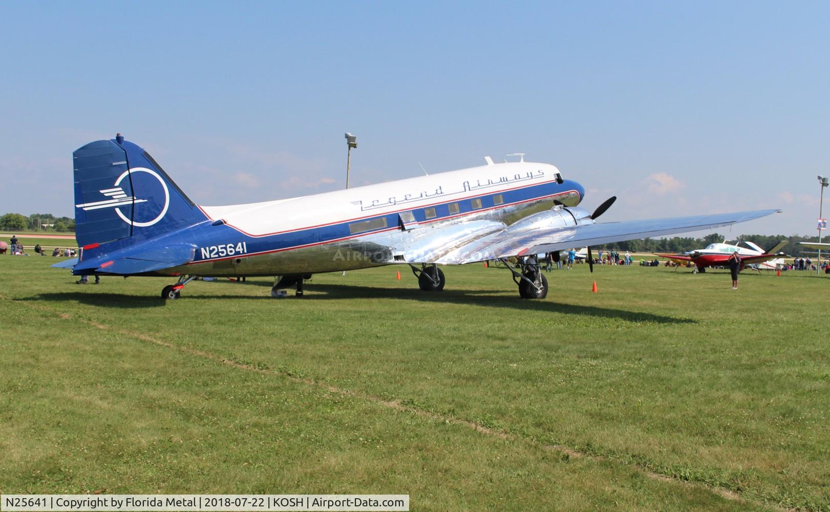N25641, 1943 Douglas DC3C-S4C4G (C-47) C/N 9059, EAA OSH 2018