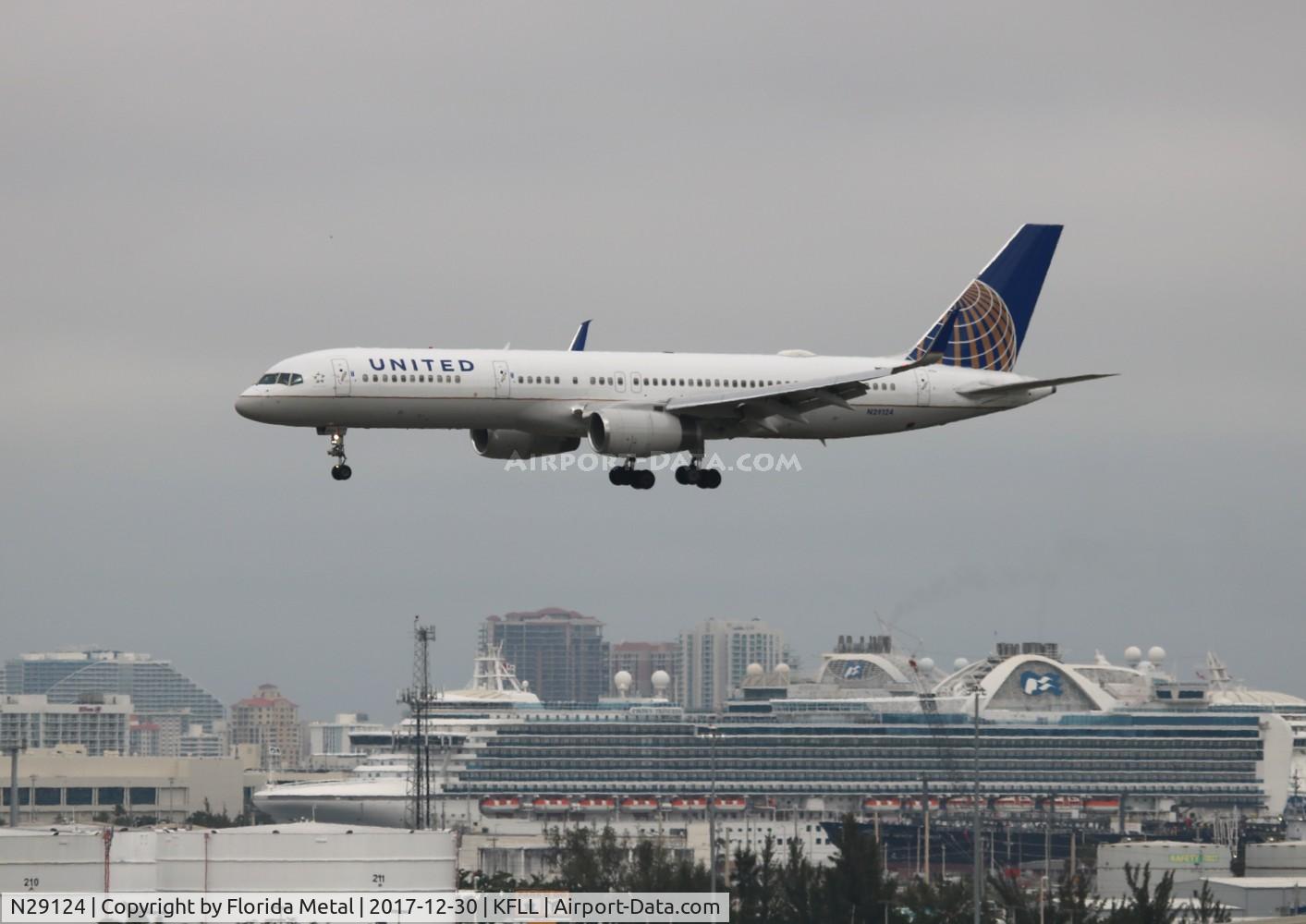 N29124, 1998 Boeing 757-224 C/N 27565, FLL spotting 2017