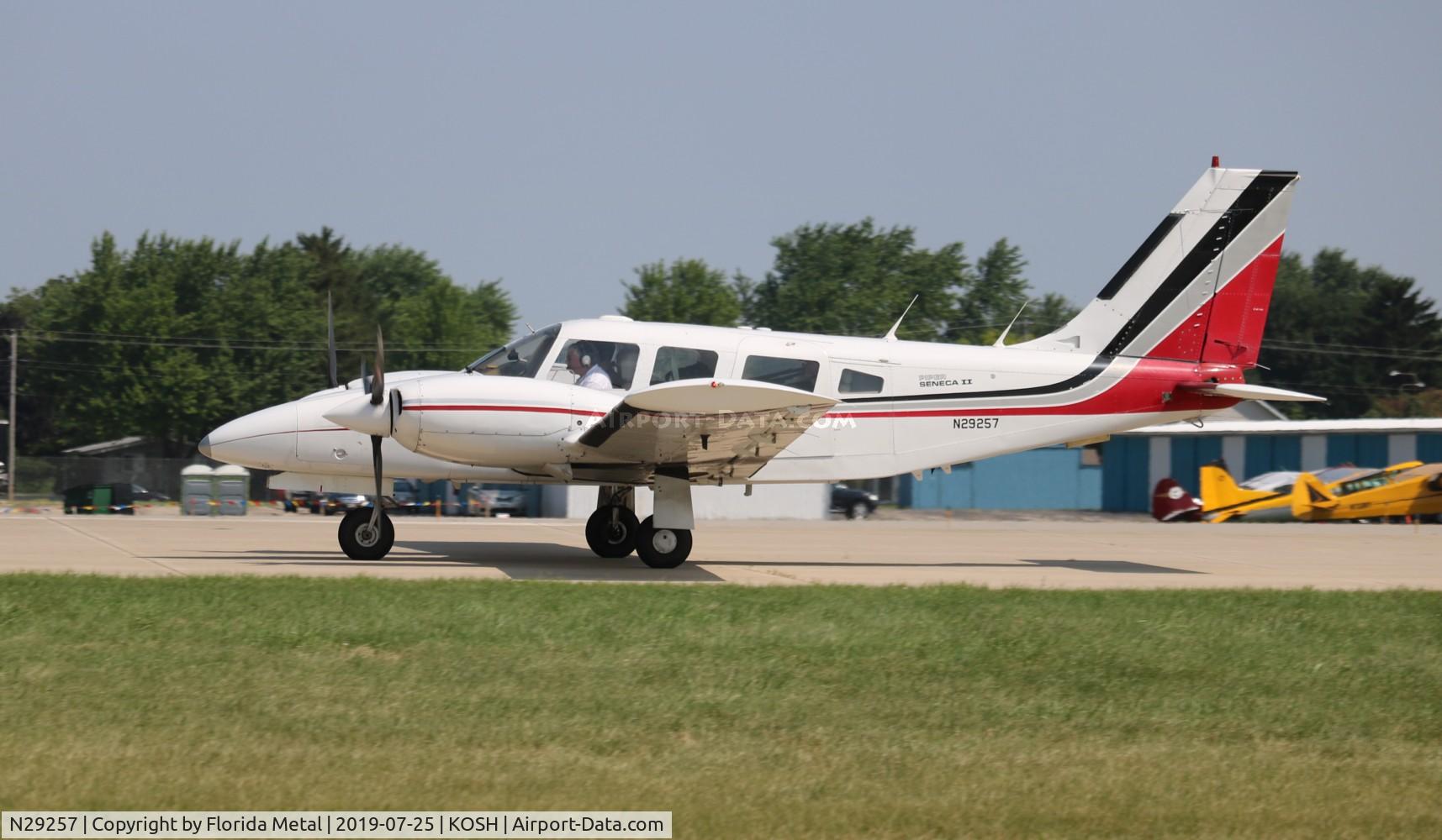 N29257, 1979 Piper PA-34-200T Seneca II C/N 34-7970244, EAA OSH 2019