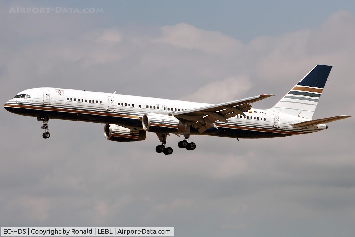 EC-HDS, 1999 Boeing 757-256 C/N 26252, at el prat