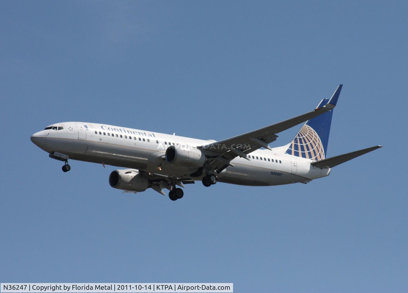 N36247, 1999 Boeing 737-824 C/N 28807, TPA spotting 2011