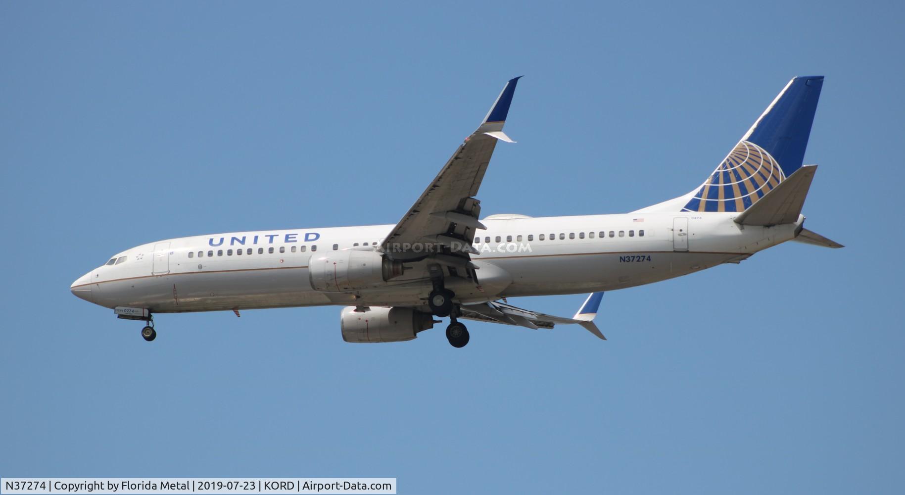 N37274, 2002 Boeing 737-824 C/N 31592, ORD spotting 2019
