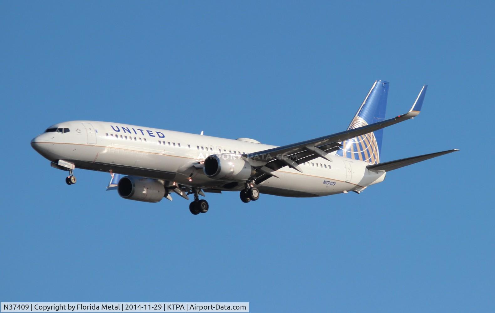 N37409, 2001 Boeing 737-924 C/N 30126, TPA spotting 2014