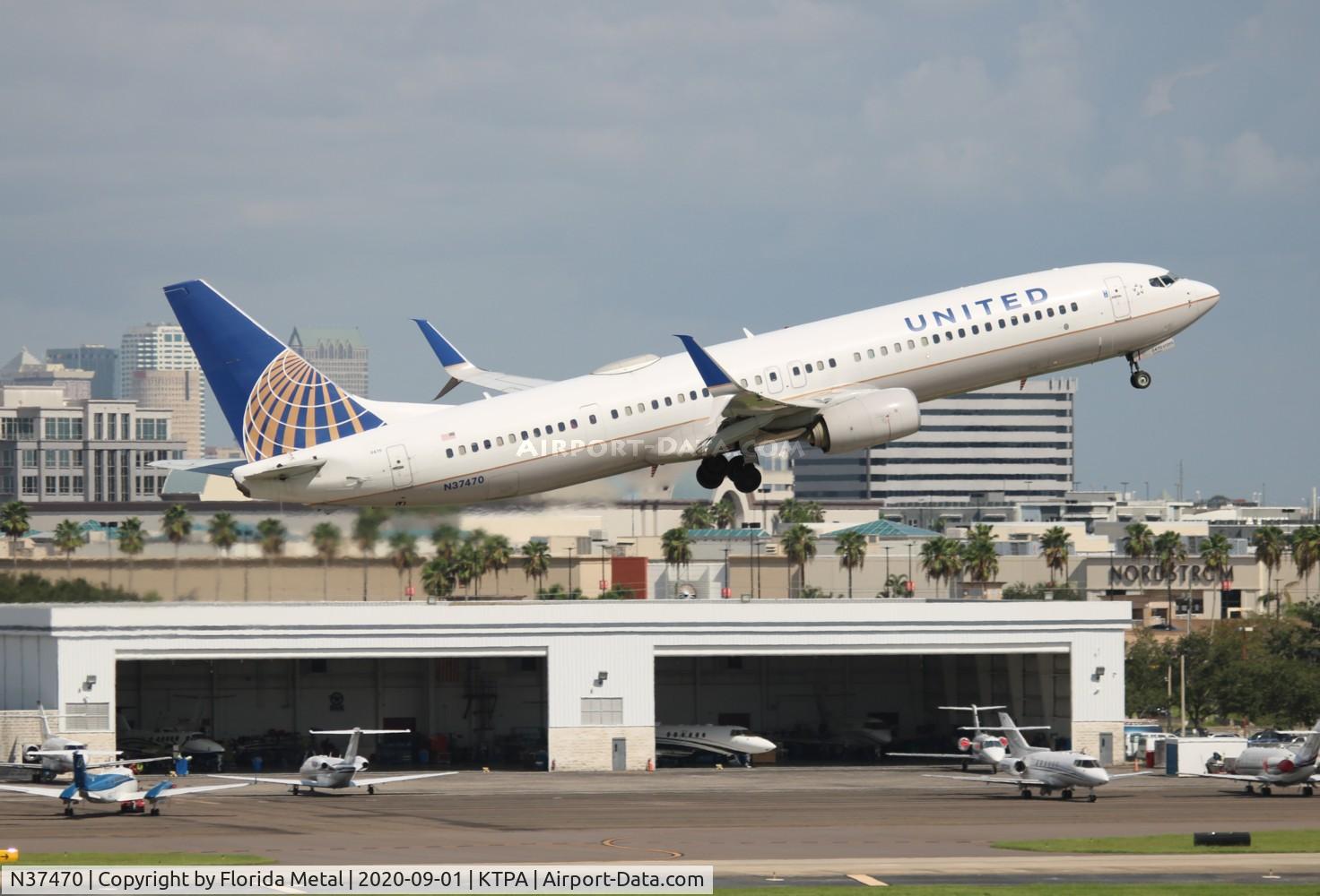 N37470, 2013 Boeing 737-924/ER C/N 37099, TPA spotting 2020