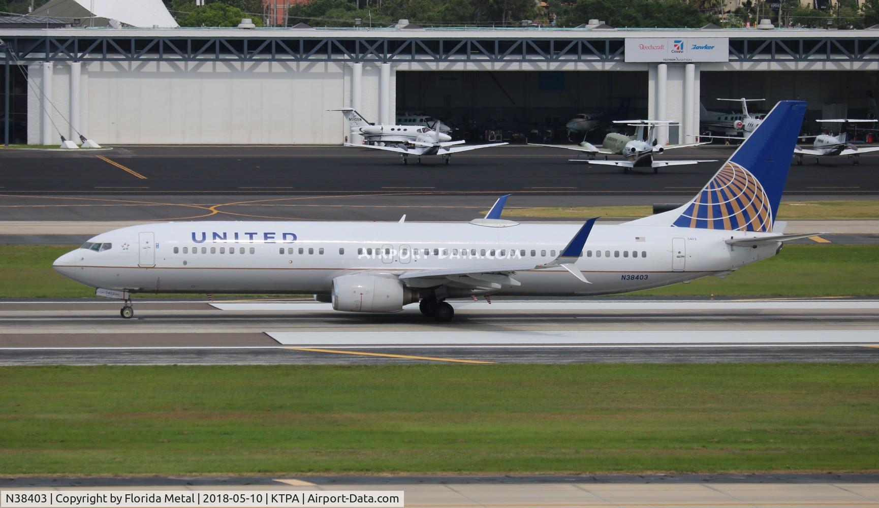 N38403, 2001 Boeing 737-924 C/N 30120, TPA spotting 2018