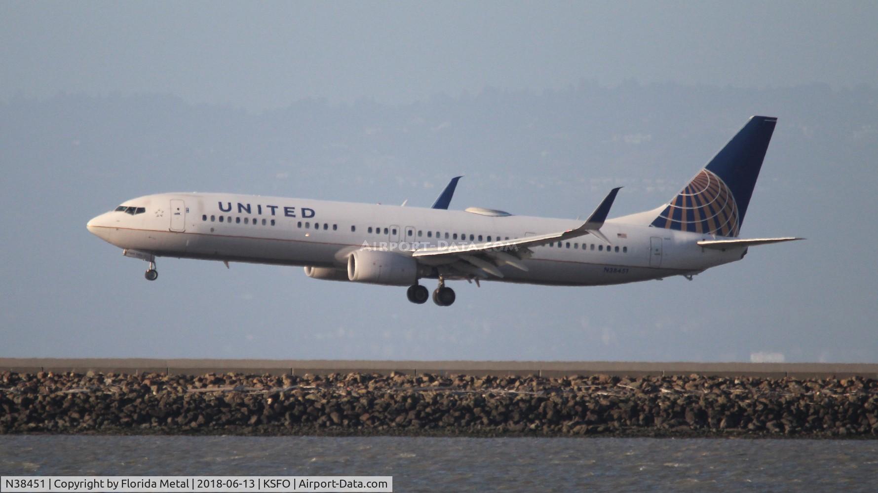 N38451, 2012 Boeing 737-924/ER C/N 31646, SFO spotting 2018