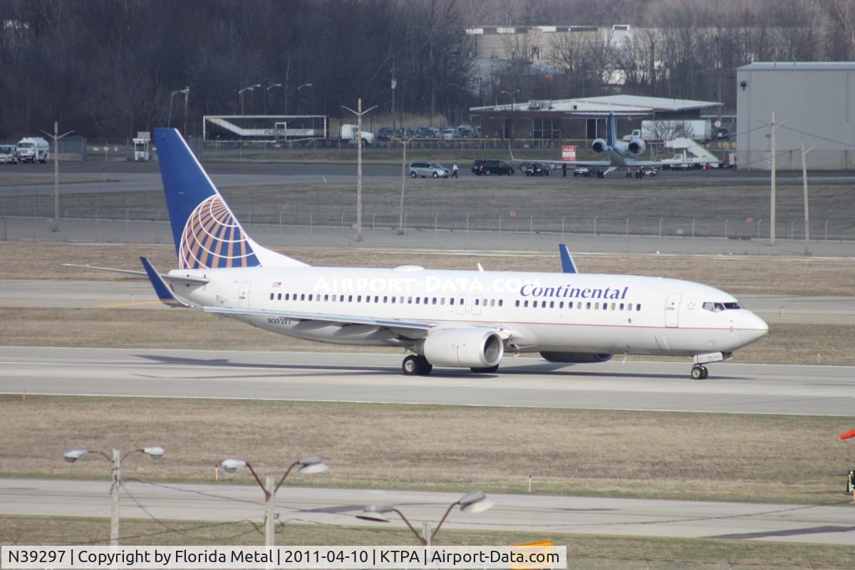 N39297, 2005 Boeing 737-824 C/N 34003, DTW spotting 2011