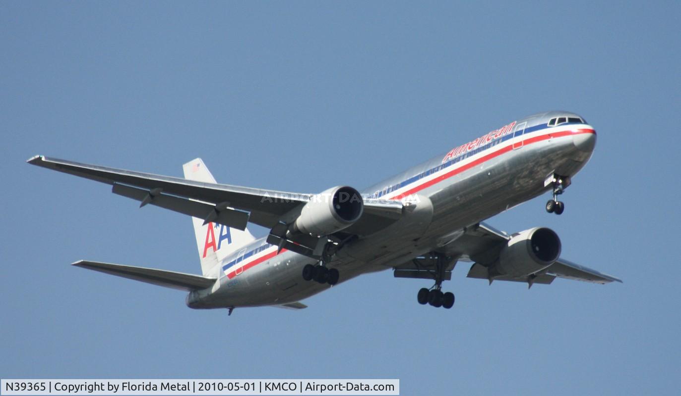 N39365, 1988 Boeing 767-323 C/N 24046, MCO spotting 2010
