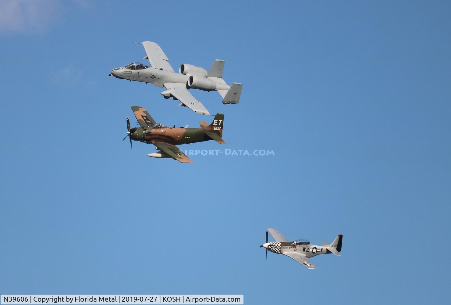 N39606, 1955 Douglas AD-6 Skyraider C/N 10838, EAA OSH 2019