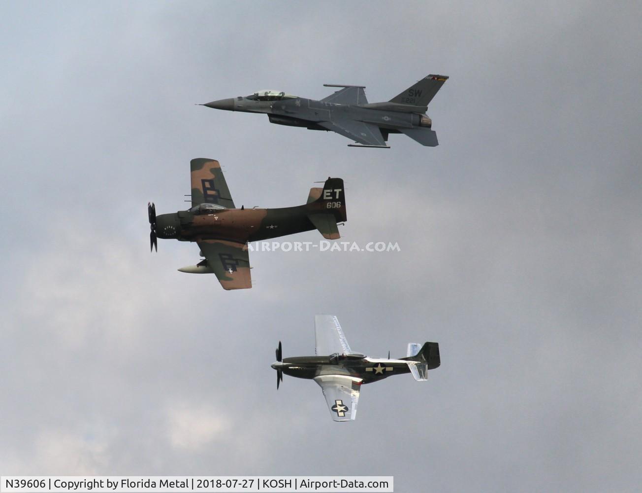 N39606, 1955 Douglas AD-6 Skyraider C/N 10838, EAA OSH 2018