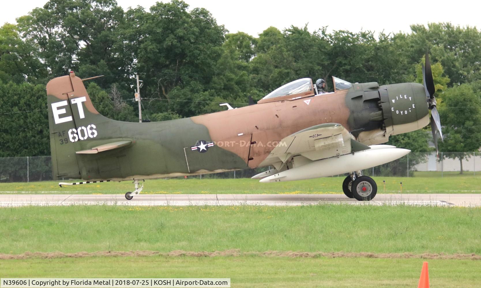 N39606, 1955 Douglas AD-6 Skyraider C/N 10838, EAA OSH 2018