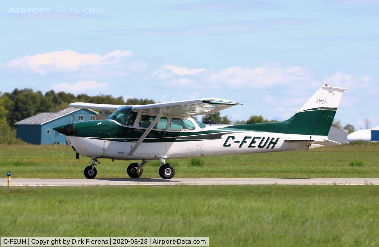 C-FEUH, 1974 Cessna 172M C/N 17262747, Coming in on A taxiway