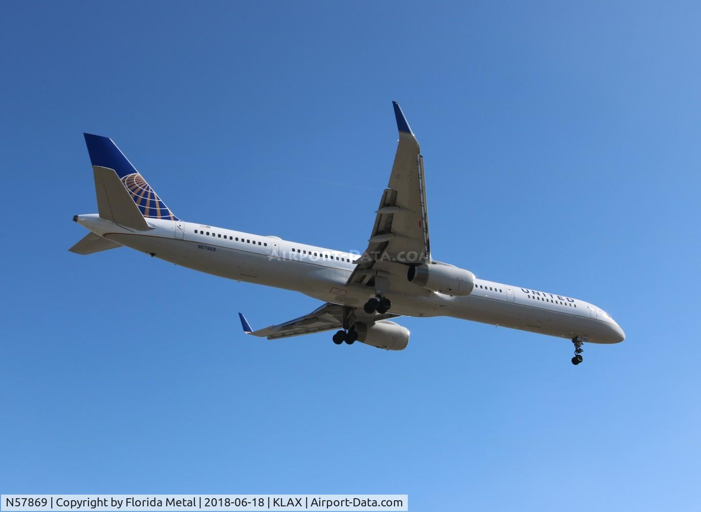 N57869, 2002 Boeing 757-33N C/N 32593, LAX spotting 2018