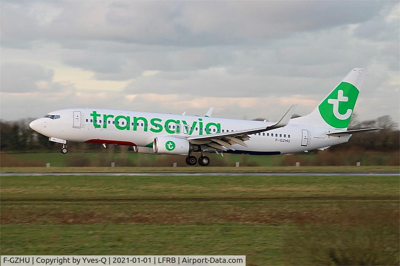 F-GZHU, 2015 Boeing 737-8K2 C/N 41352, Boeing 737-8K2, Landing rwy 25L, Brest-Bretagne airport (LFRB-BES)