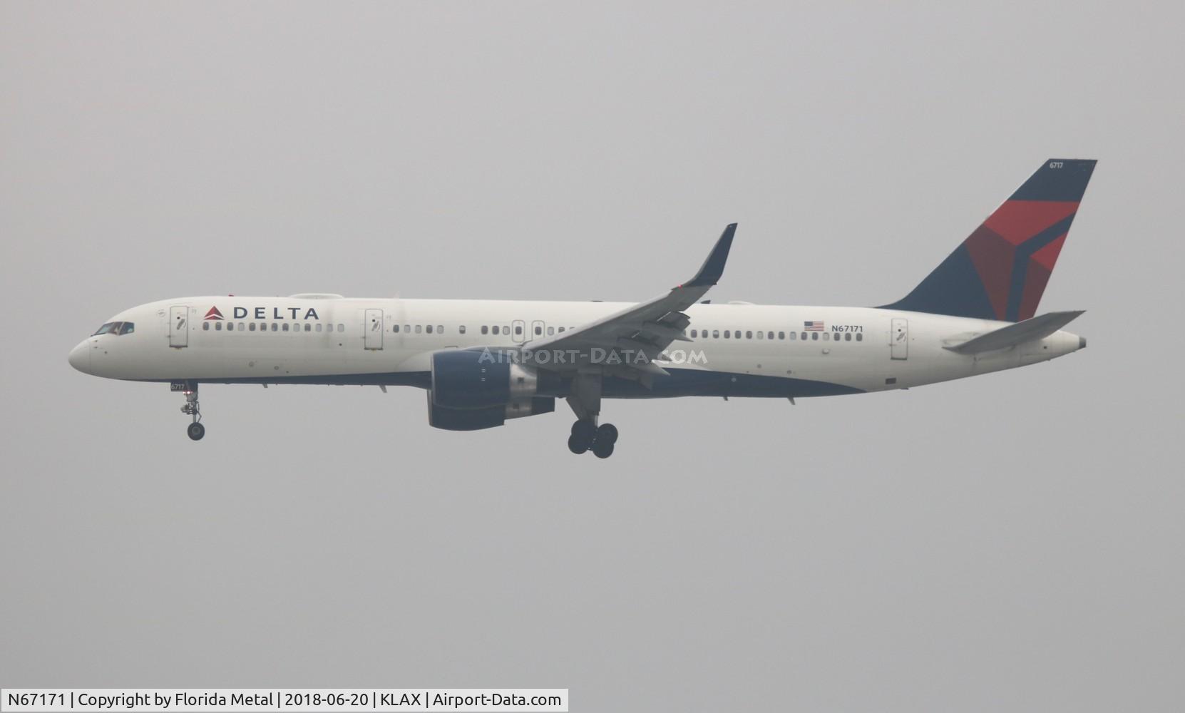 N67171, 2001 Boeing 757-232 C/N 30839, LAX spotting 2018