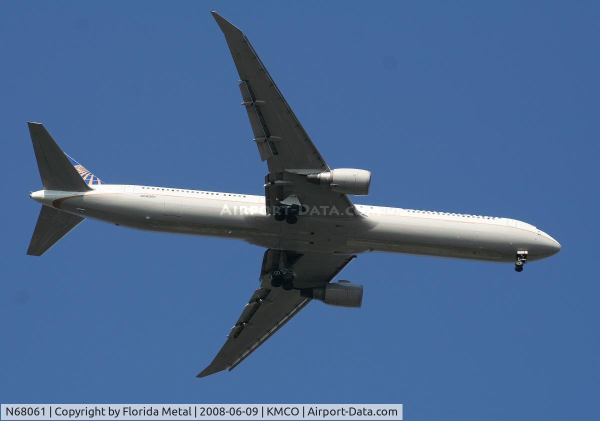 N68061, 2002 Boeing 767-424/ER C/N 29456, MCO spotting 2008