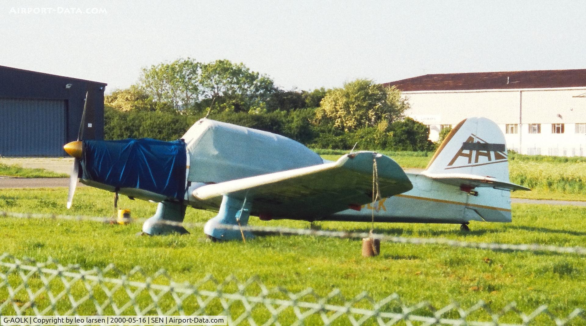 G-AOLK, 1949 Percival P-40 Prentice T1 C/N PAC-225, Southend 16.5.2000