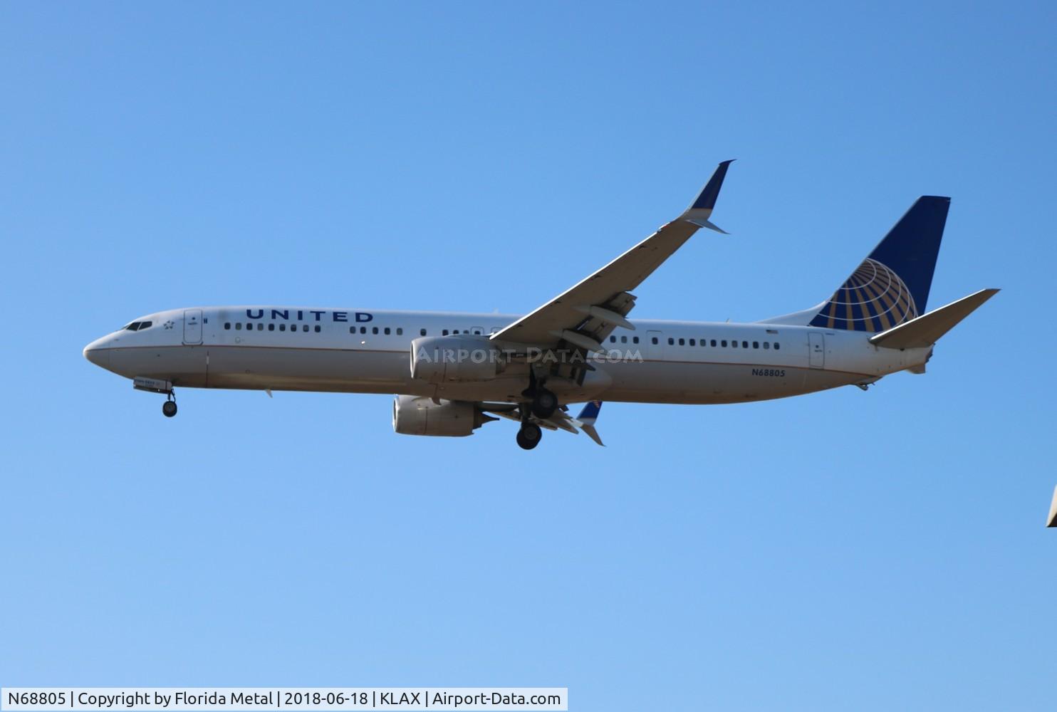 N68805, 2013 Boeing 737-924/ER C/N 42818, LAX spotting 2018