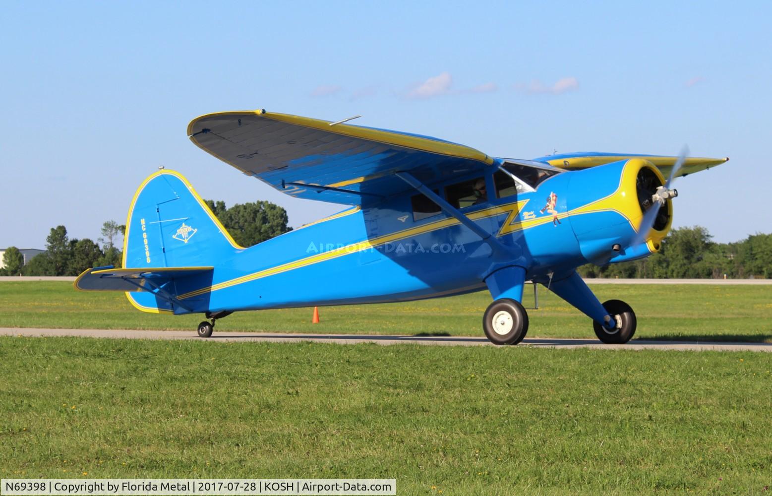 N69398, 1944 Stinson V77 Reliant C/N 77-293, EAA OSH 2017