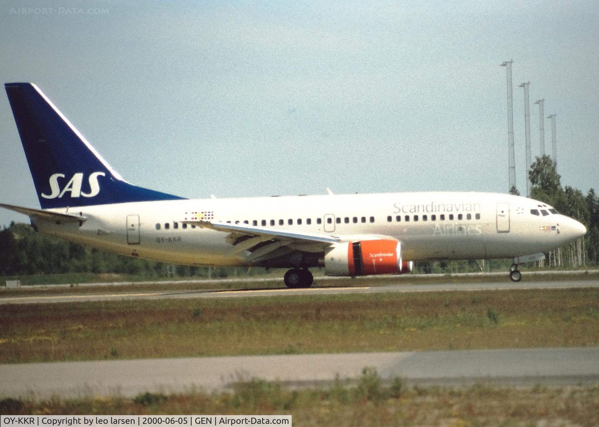 OY-KKR, 1999 Boeing 737-783 C/N 28316, Oslo Gardermoen 5.6.2000
