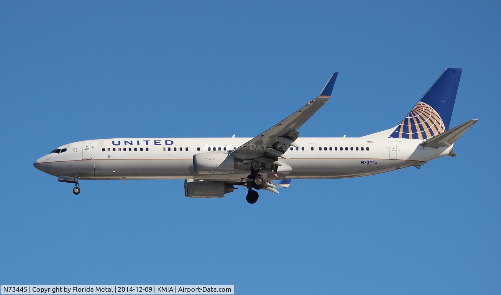 N73445, 2011 Boeing 737-924/ER C/N 40000, MIA spotting 2014