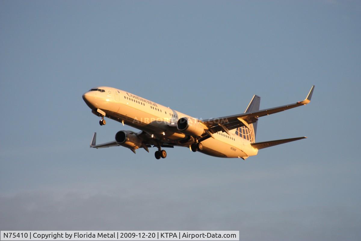 N75410, 2001 Boeing 737-924 C/N 30127, TPA spotting 2009