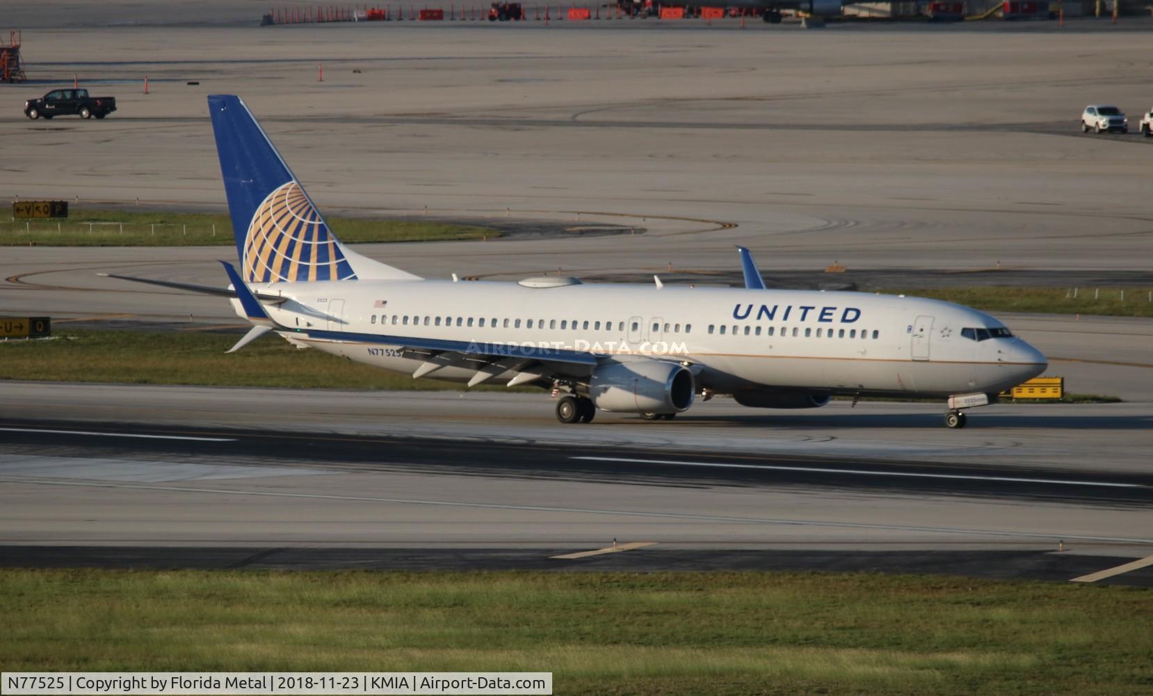 N77525, 2010 Boeing 737-824 C/N 31659, MIA spotting 2018