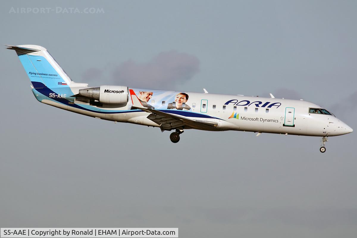 S5-AAE, 1998 Canadair CRJ-200LR (CL-600-2B19) C/N 7170, at spl