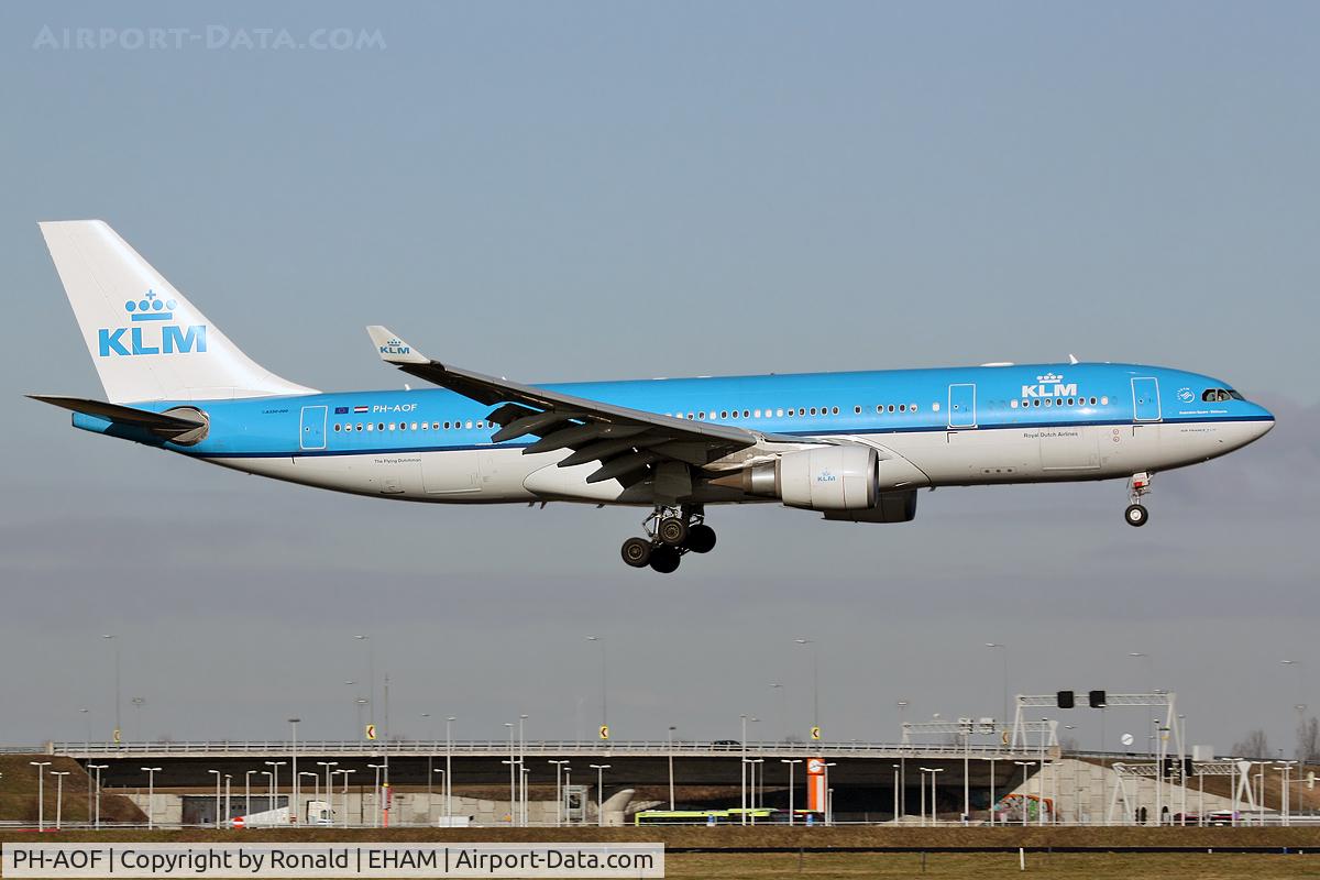 PH-AOF, 2006 Airbus A330-203 C/N 801, at spl
