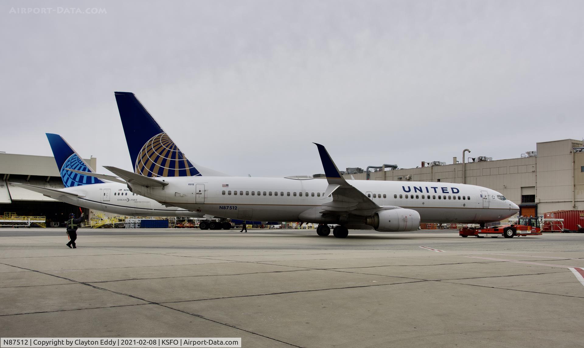 N87512, 2008 Boeing 737-824 C/N 33458, SFO 2021.