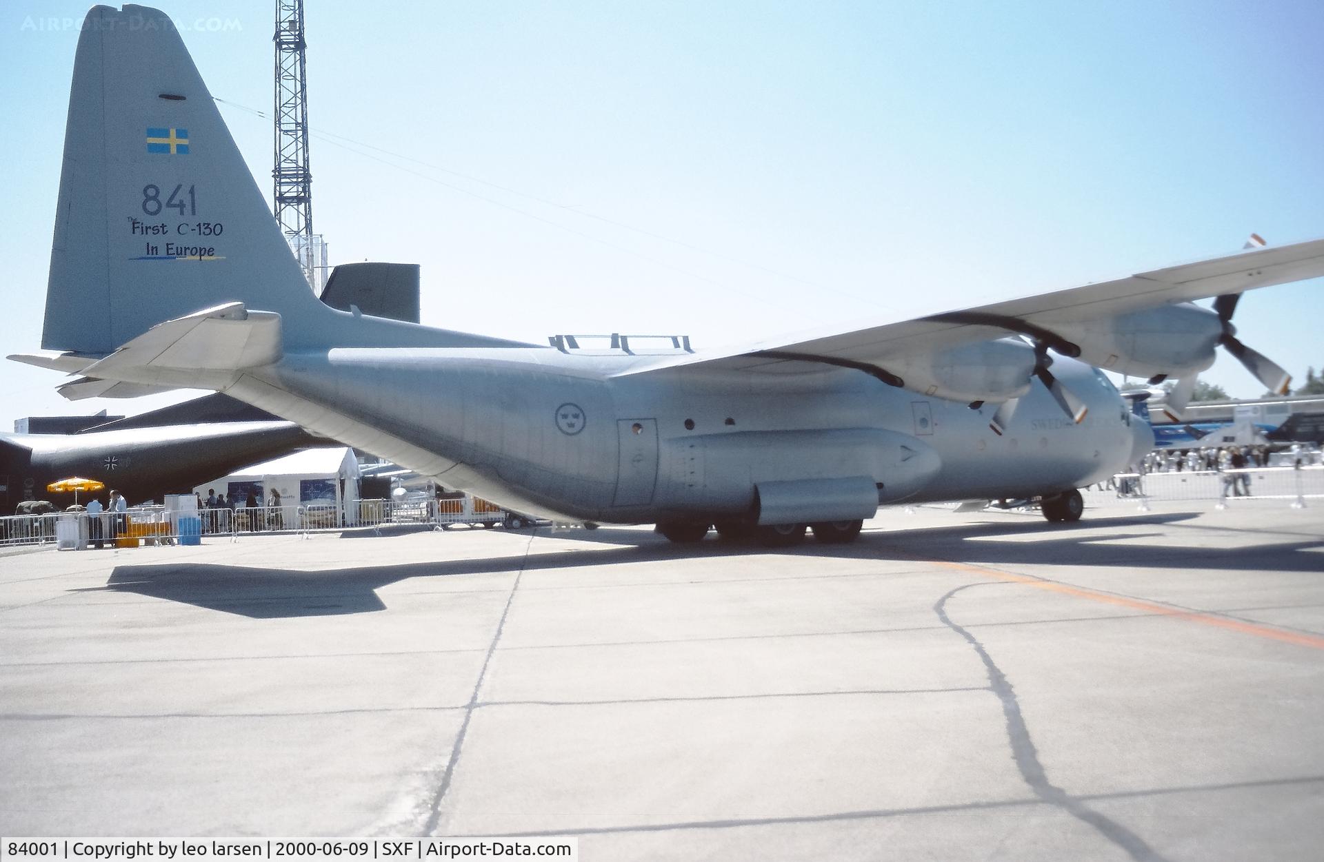 84001, 1964 Lockheed C-130H Hercules C/N 382-4039, Berllin Air Show 9.6.2000
