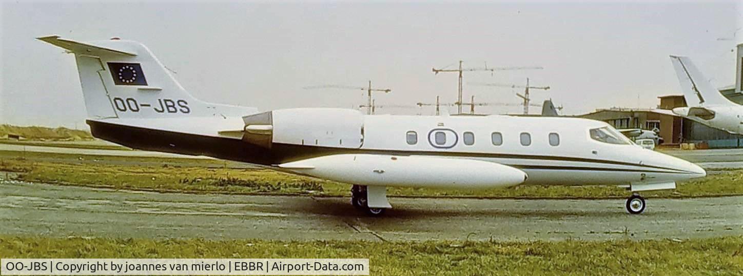 OO-JBS, 1991 Learjet 35A C/N 669, Scan from slide '90s