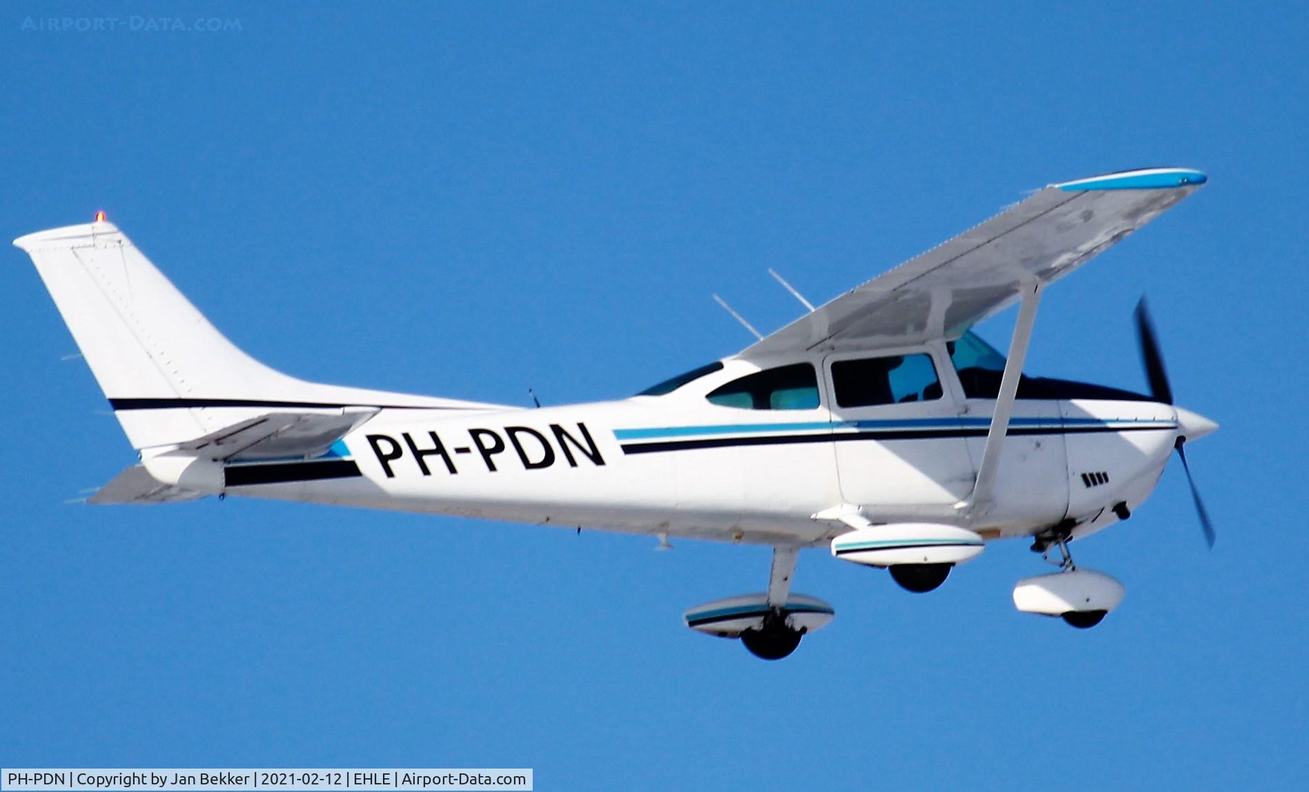 PH-PDN, 1974 Cessna 182P Skylane C/N 182-62694, Lelystad Airport